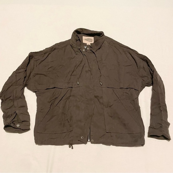 Forever 21 Jackets & Blazers - Forever 21 Lightweight Jacket Womens Size XS